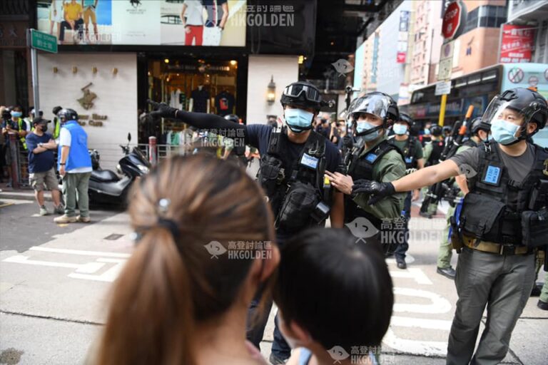 【9月6日即時】記者在場　警員稍為禮貌