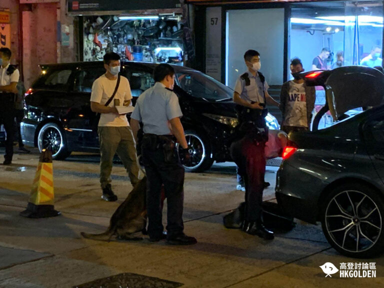 九龍城龍崗搜私家車懷疑毒品案