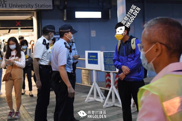 【藍色風褸市民再報警】 【警察與中大保衛戰一周年敏感日子再次進入中大範圍】