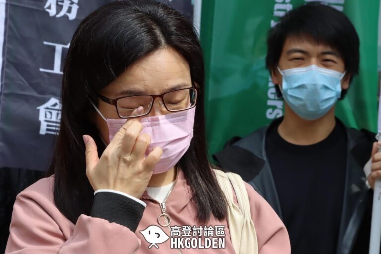 【黃子悅﹑吳敏兒到秀茂坪警署報到】