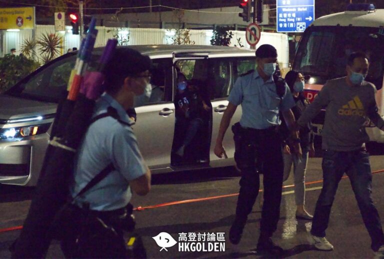 【警察一度封鎖法院出入口】【執法機關封鎖司法機關】