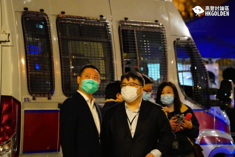 【徐英偉視察雍景臺第一及第二座與殷樺花園第一及第二期受限區域 期間沒有回答提問】
