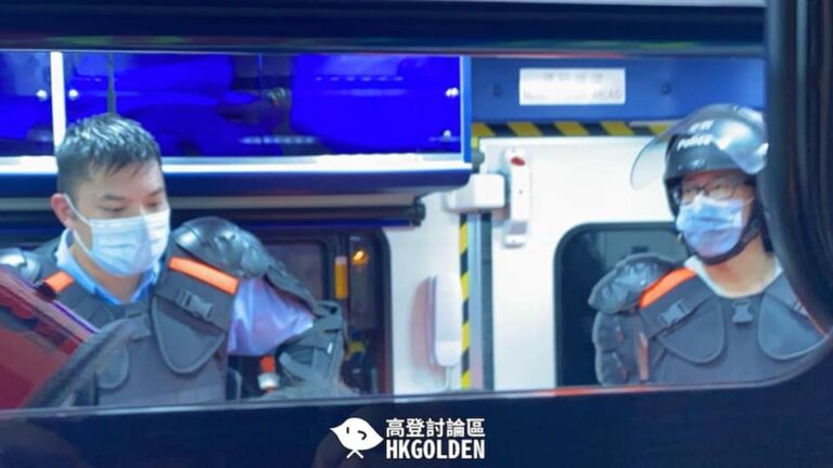 旺角唐樓一失常男子梯間縱火 大批警趕至制伏